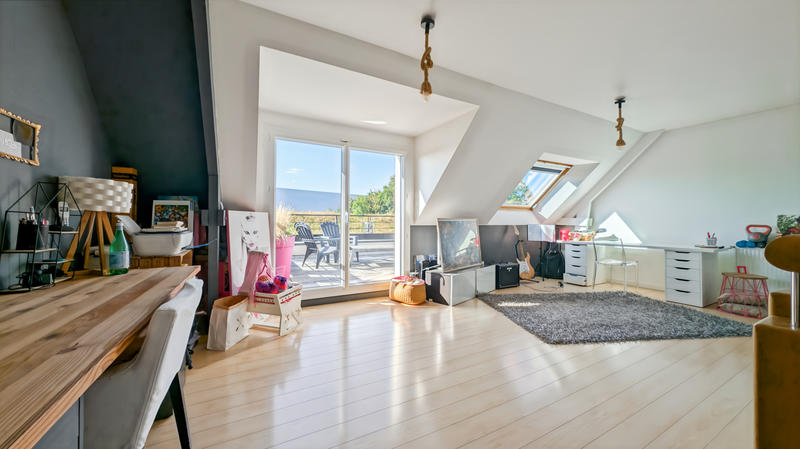 Maison - 208 m² - 7 pièces