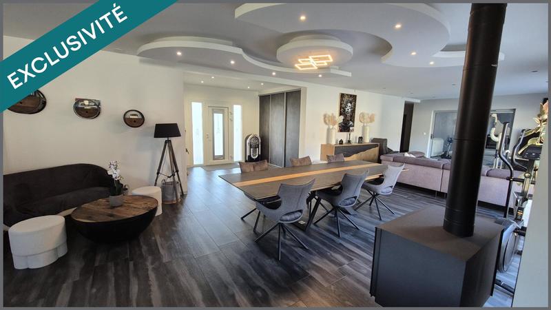 Maison - 270 m² - 7 pièces
