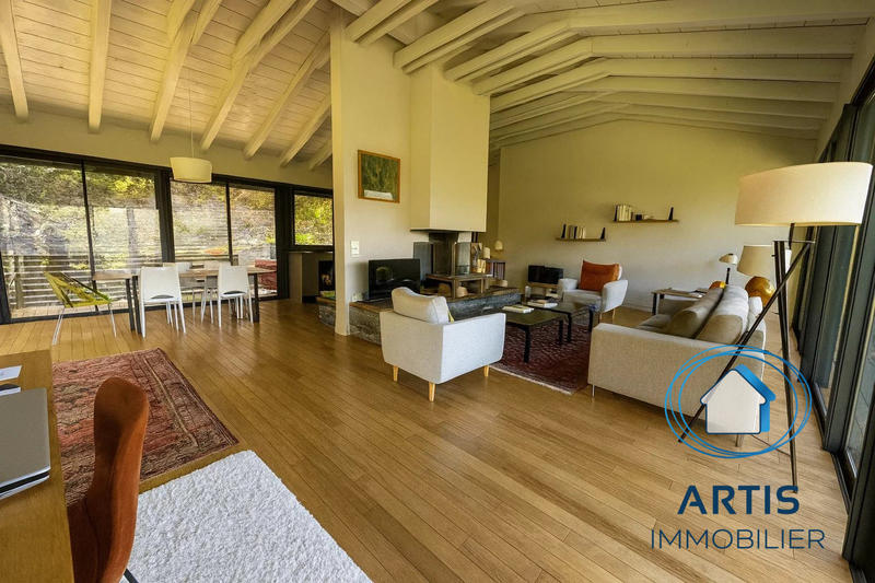 Maison contemporaine - 179 m² - 5 pièces