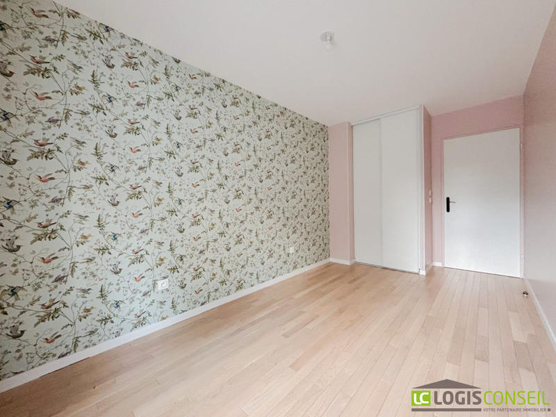 Appartement - 97 m² - 5 pièces
