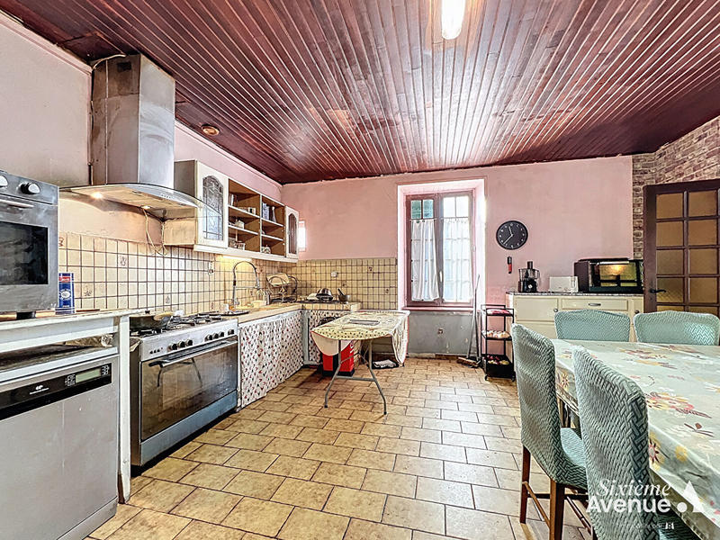 Maison - 304 m² - 10 pièces