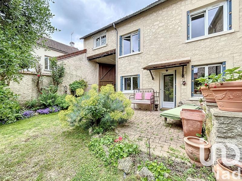 Maison - 176 m² - 9 pièces