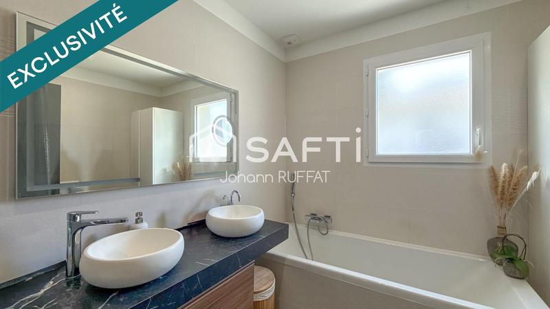 Maison - 95 m² - 3 pièces