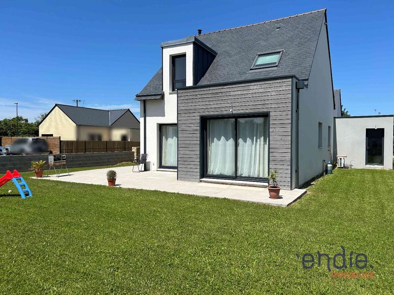 Maison - 103 m² - 5 pièces