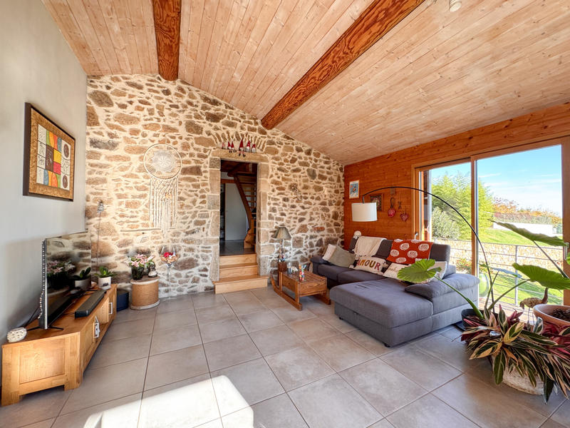 Propriété - 154 m² - 8 pièces