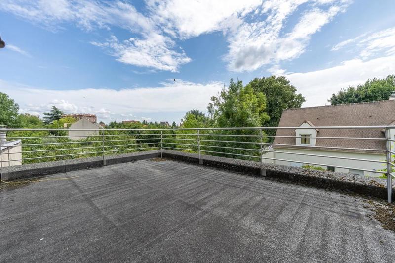 Maison - 190 m² - 5 pièces