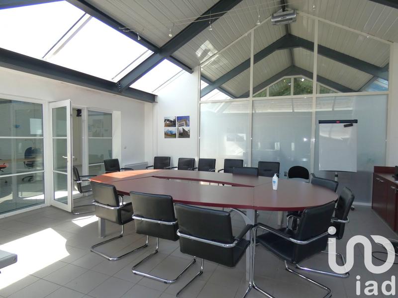 Maison - 383 m² - 7 pièces