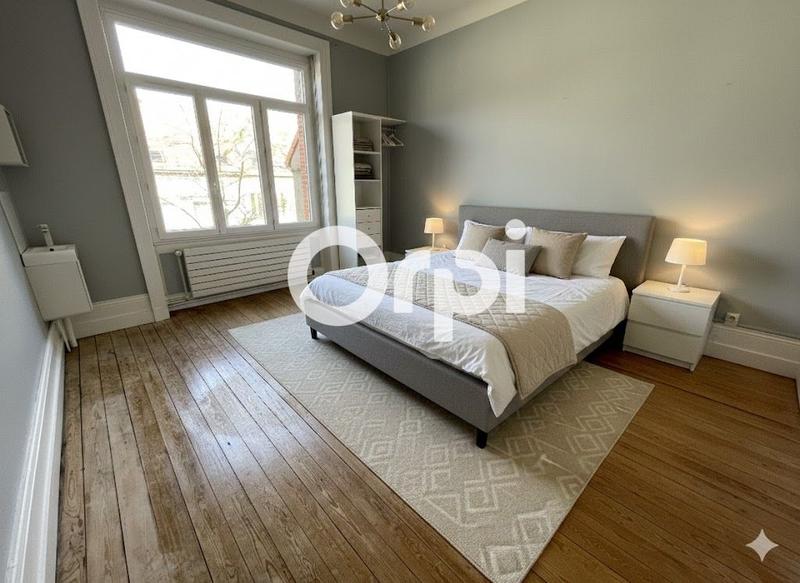 Maison - 226 m² - 12 pièces