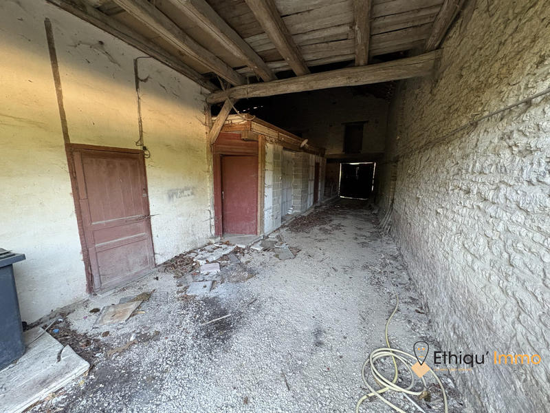 Maison - 218 m² - 10 pièces