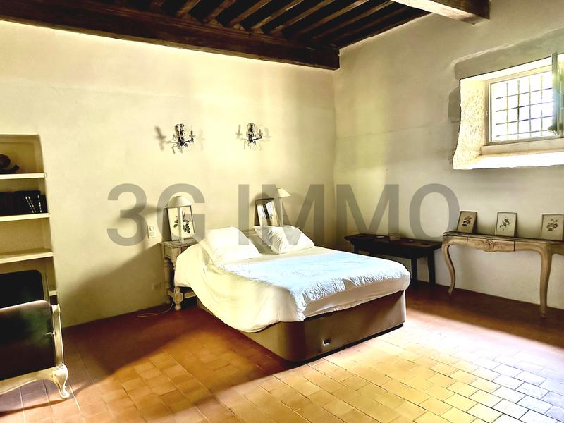 Appartement - 153 m² - 4 pièces