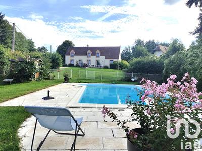 Maison - 180 m² - 7 pièces