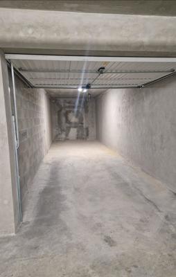 Parking / Garage - 35 m²