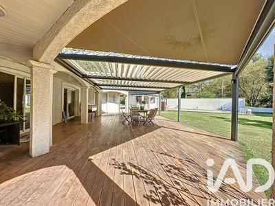 Maison - 141 m² - 6 pièces