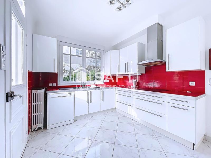 Maison - 146 m² - 6 pièces