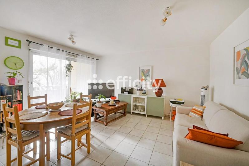 Appartement ancien - 47 m² - 2 pièces