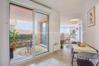 Appartement - 91 m² - 3 pièces