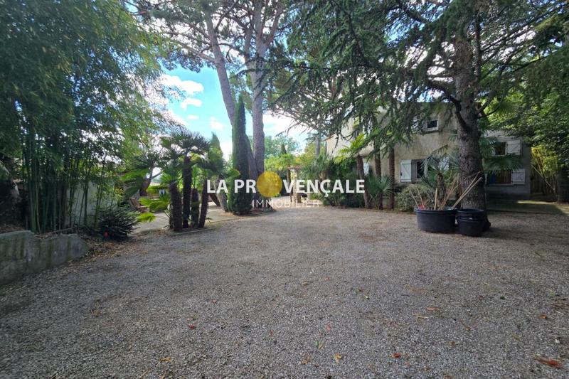 Maison - 176 m² - 9 pièces