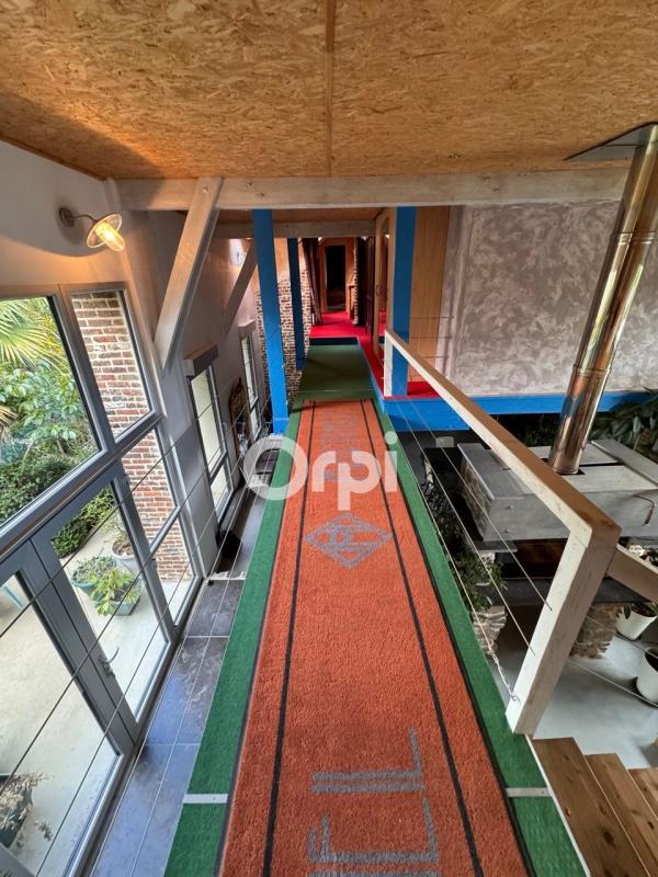 Maison - 338 m² - 6 pièces