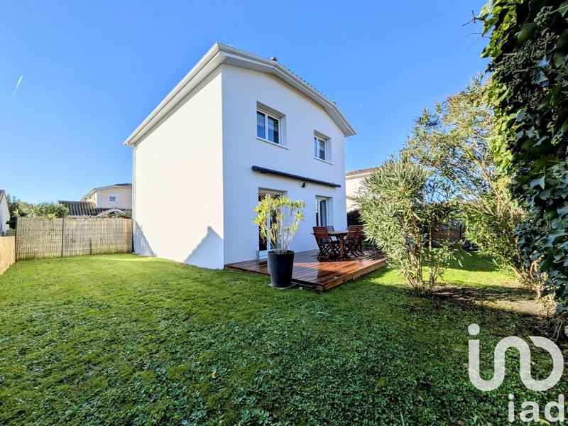 Maison - 93 m² - 4 pièces