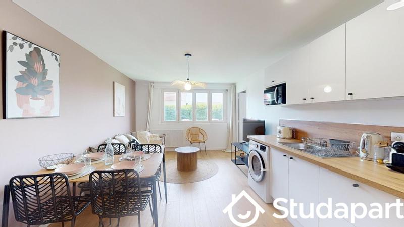 Chambre - 11 m² - 1 pièce