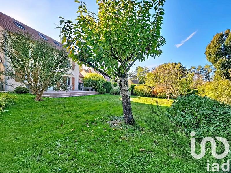 Maison - 220 m² - 9 pièces