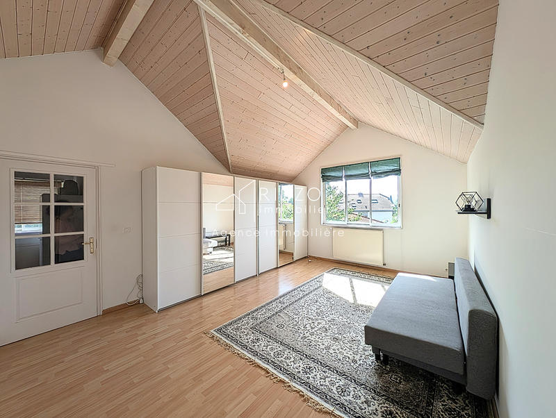 Villa - 161 m² - 6 pièces