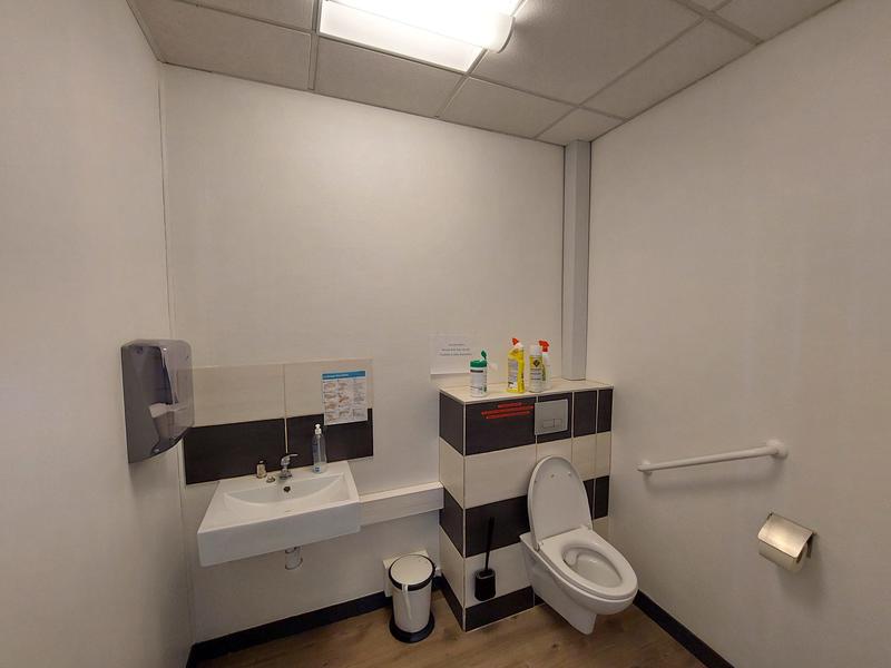 Bureau - 69 m² - 2 pièces