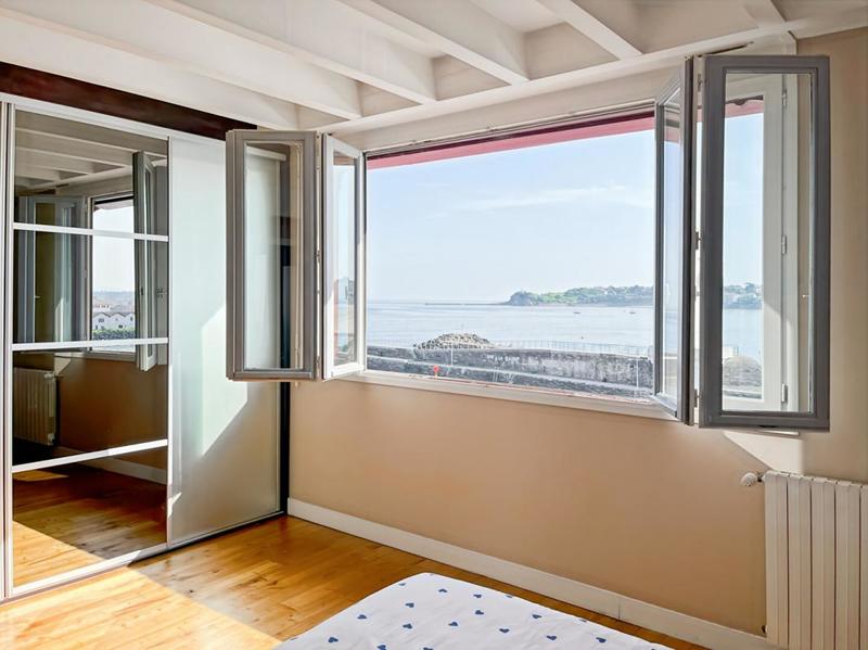 Maison - 200 m² - 5 pièces