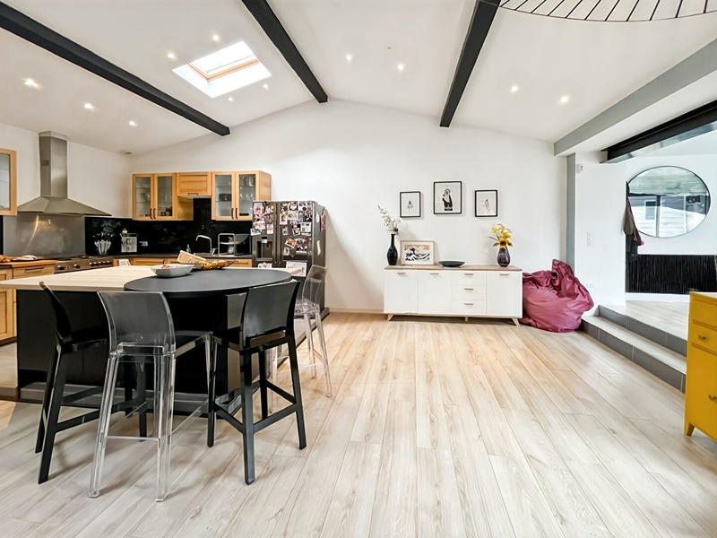 Maison - 136 m² - 5 pièces