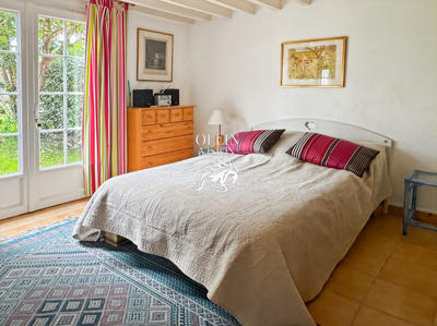 Villa - 260 m² - 8 pièces