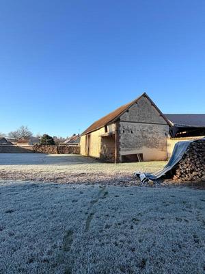 Grange - 120 m² - 1 pièce