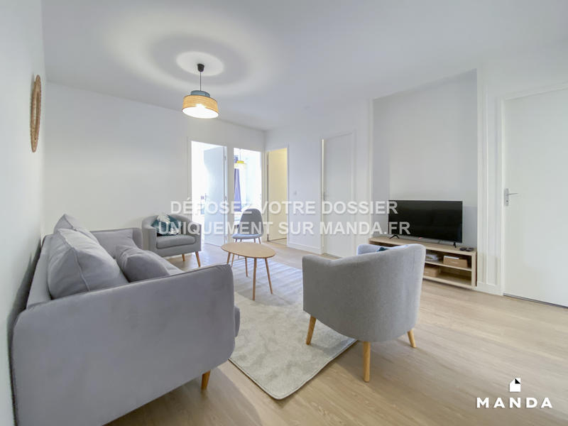 Chambre - 10 m² - 6 pièces