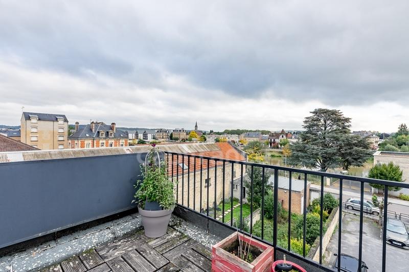 Appartement - 130 m² - 6 pièces