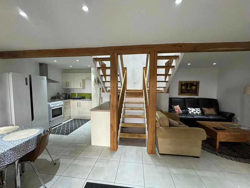 Maison - 130 m² - 7 pièces