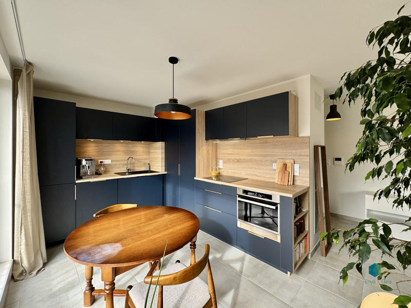 Appartement - 80 m² - 3 pièces