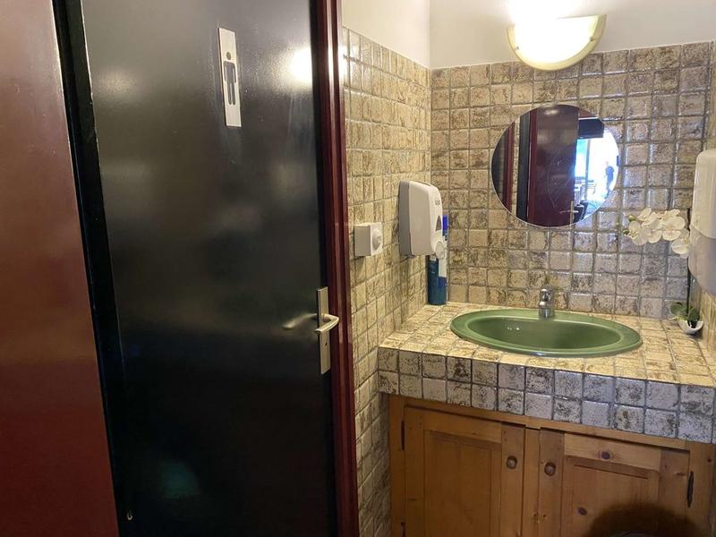 Fonds de commerce - 180 m²