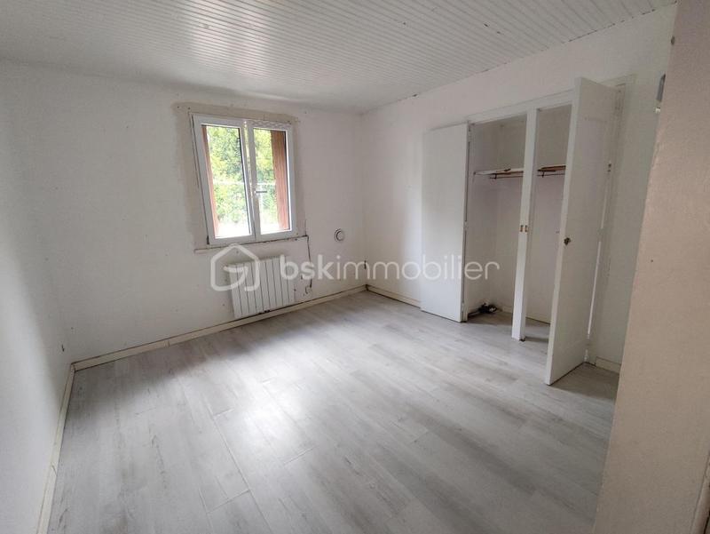 Maison - 300 m² - 13 pièces