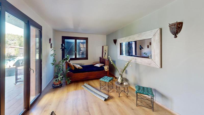 Maison - 197 m² - 7 pièces