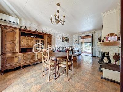 Maison - 96 m² - 4 pièces