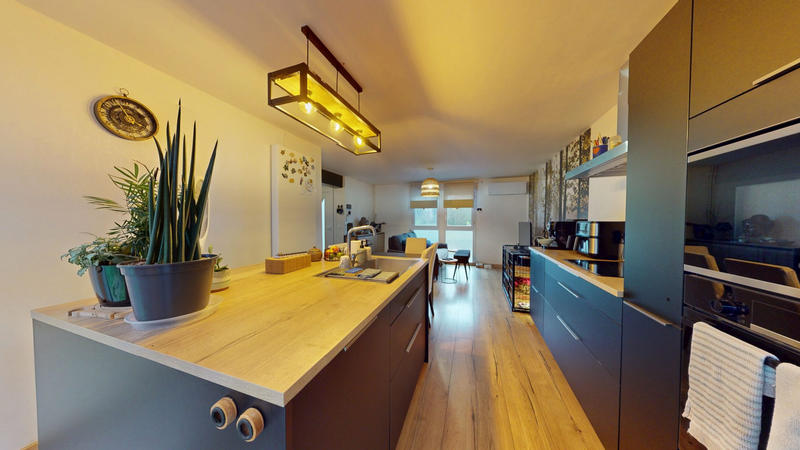 Maison - 95 m² - 5 pièces