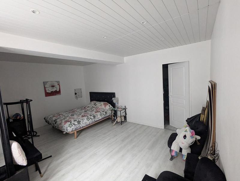 Maison - 205 m² - 7 pièces