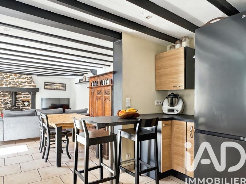 Maison - 90 m² - 5 pièces