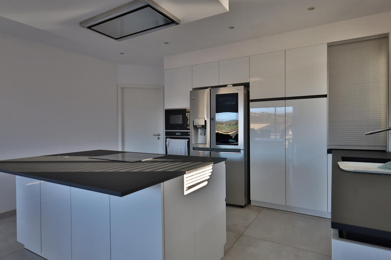 Maison - 200 m² - 4 pièces