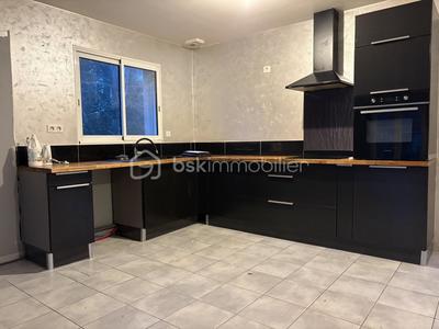 Maison de village - 105 m² - 6 pièces