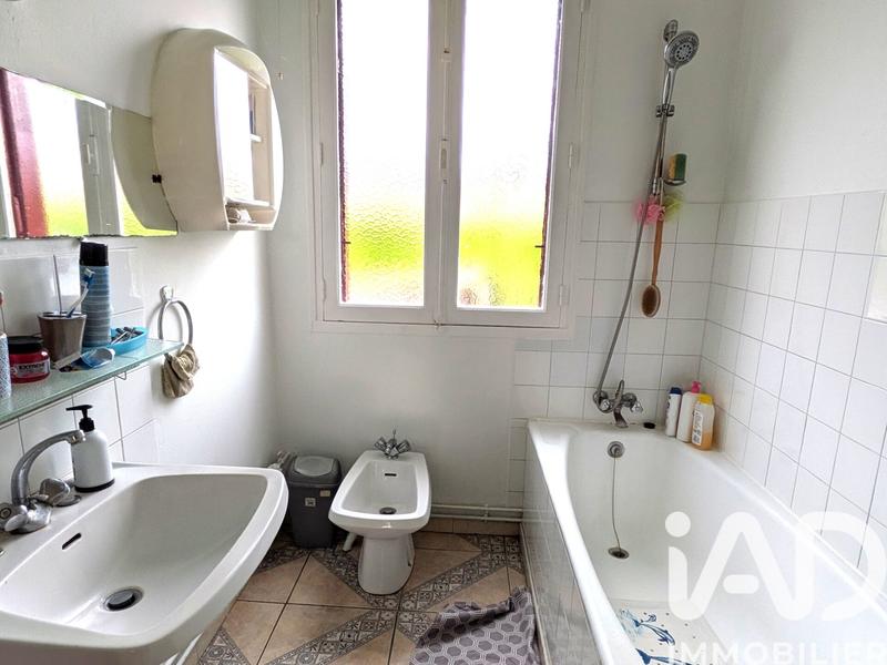 Maison - 95 m² - 4 pièces