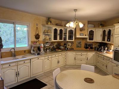 Propriété - 140 m² - 7 pièces