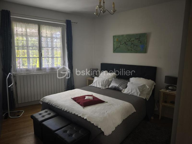 Maison - 171 m² - 8 pièces