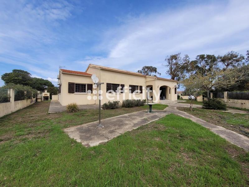 Maison - 260 m² - 12 pièces