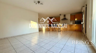 Appartement - 85 m² - 4 pièces