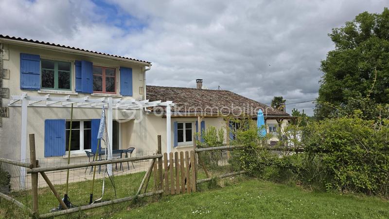 Maison - 400 m² - 16 pièces